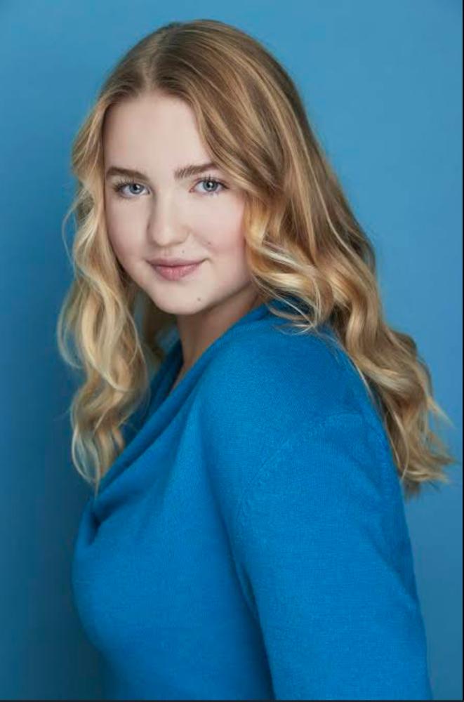 Ava Telek