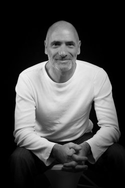 David P Perlmutter