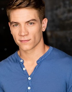 Lucas Adams